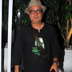 Vinay Pathak Vinay Pathak