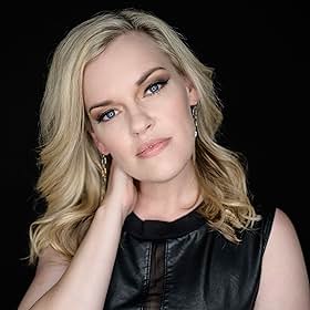 Kari Wahlgren Kari Wahlgren